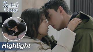 Highlight EP13 Baper lihat mereka bermesraan | Amidst a Snowstorm of Love | WeTV【INDO SUB】