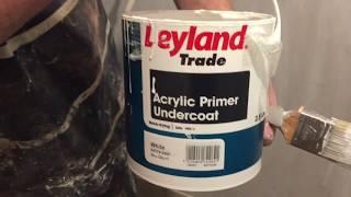 Leyland Trade Acrylic Primer Undercoat Paint