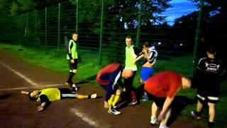 SV Grohn II -Der Coach macht die Jungs lang, nachdem Abschlussspiel III- 08.09.2011