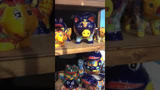 Talavera pots and animals