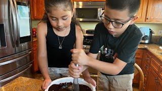 Ayden and Delilah Baking Cup Cake  #kidsvideo #baking #cupcakes #bake #youtubekids #reels