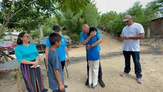 Los misioneros se despiden de los niños emprendedores,pero nos fuimos enojados, vean la razón 