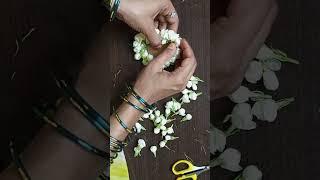 #shortvideo #jasmine flowers and rose garland making/bridal jada Billalllu maki/subscribe my channel