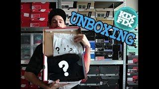SNEAKER UNBOXING #1 WHAT'S INSIDE??? KIXFIX