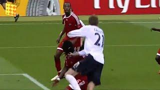 Peter Crouch hair pull vs Trinidad & Tobago