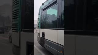 (Șofer de miliarde) Autobuzul Renault Agora S #527 pe linia M22 (@Andrew_trollino344 )