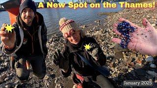 A New Mudlarking Spot For Me On the River Thames  -  A Golden Day with Unexpected Treasures!