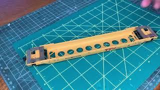 Ho scale Rolling stock review of the Atlas master line 48ft well car.