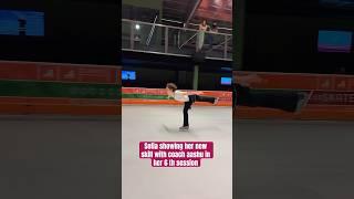 Ice skating classes in ambience mall ? #skatingcoach #coachaashu #iskateaashu #trendingshorts #viral