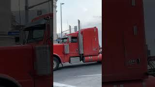 Peterbilt driving past downtown Ottawa #heavyequipment