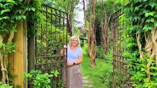 Secret Garden Tour! GORGEOUS! Silent Tour Enjoy Nature Sounds. Sakonnet Gardens Little Compton RI