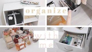 Late Night DECLUTTER & Organize | Nightstand Edition | The Simple Chic Life