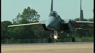 (MIX-07) SPECTACULAR F-15 TAKE-OFF AT TATTOO 2006