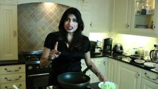 Master Curry in 5 Minutes by Nisha Katona-Indian Kitchen Secrets