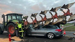 What Is This Idiot Doing!? Crazy John Deere Tractor Crash On Farm! An Extreme Case! 2025