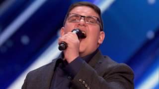 america's got talent 2017 golden buzzer audition    Christian Guardino