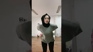 hijab ukhti menonjol