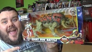 Star Troopers Giant Bug Battle Lanard Toy Figure Review (Smyths Toys UK)