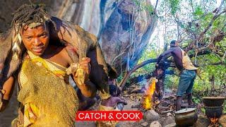 Hunters Of The Hadzabe Tribe | Exploring Their Raw Meat Cooking And Hunting Traditions!