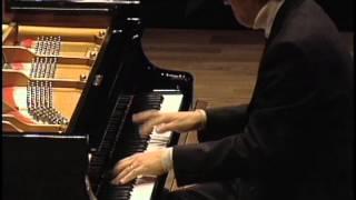 Maurice Ravel : Valse Nobles et Sentimentales (1911) - Kun-Woo Paik