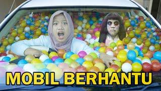 Dinda Terkunci Di Mobil Berhantu Penuh Bola