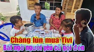 Trong khi chờ đợi tivi thì có người yêu cũ điện cho chàng lùn