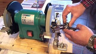 Drill bit sharpening attachment / Soporte para afilar brocas