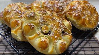 Walnut Bread |  نان گردویی (هم نونه هم کلوچه)