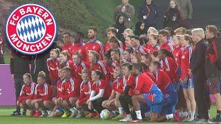 Gemischtes Teamfoto des FC Bayern: Doppelt präsent in Katar | SID