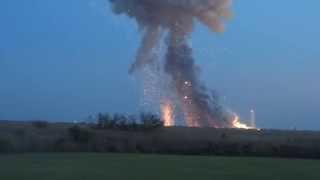 ANTARES EXPLODES!!! Panic at the press site! Orbital's rocket blows up