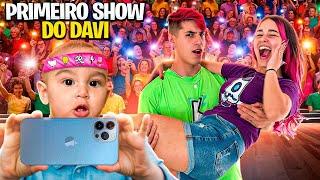 O DAVI APARECEU NO PRIMEIRO SHOW  *quem gostou dos rosa?