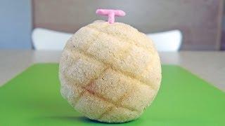 Melon Bread but strawberry flavor ? メロンパンなのに苺味？悪魔の実？