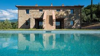 V3760AB Val d'Orcia Villa with Apartments and Pool