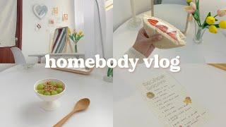 vlog  a calm and non productive day in the life of a homebody girl 