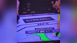 Cory “The Sandman” Sandhagen KO’s Brasil’s Marlon Moraes with a brutal wheel kick!!!!