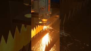Optimal-3015 cuts 10mm steel #fiberlaser #cnc #instankoservis.ua #machinery #metalworking