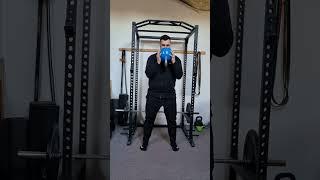 Trainiere Deinen Körper mit nur einem Fitnessgerät (Kettlebelltraining)