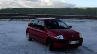 Renault Clio drift