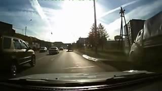 NEW scary car and truck accident in Russia!