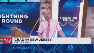 Lightning Round: I prefer to own bitcoin outright over Microstrategy, says Jim Cramer