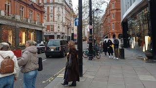 28 November 2024 walking through Paddington .watched Walker