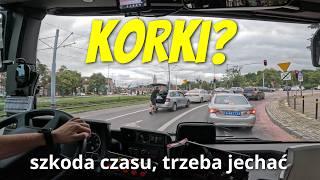 Kierowca autobusu wstał i zaczął klaskać 19