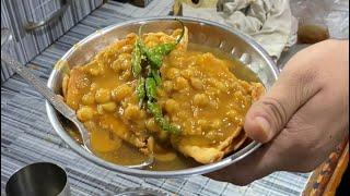 Sindhi Style Chole Samosa #shorts #streetfood