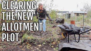 CLEAR MY NEW ALLOTMENT PLOT WITH ME / ALLOTMENT GARDENING FOR BEGINNERS