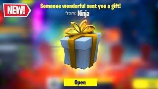 THE GIFTING SYSTEM IS FINALLY HERE! (How to Gift Skins in Fortnite)