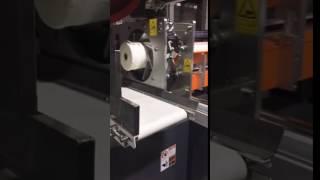 Full automatic maxi roll tissue paper log saw cutting machine