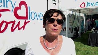 Jewelry Television unveils Jewelry Love Tour bus