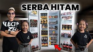 PENUHI KULKAS SULTAN DENGAN MAKANAN DAN MINUMAN WARNA HITAM!!