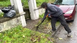 Bedzin Jewish Cemetery Podzamcze St. - cleaning the entrance to the gate Oct. 4, 2022