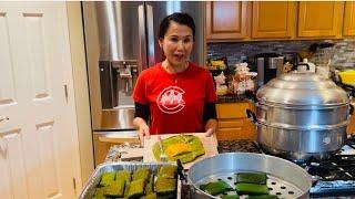 Famous Khmer Dessert Steamed Pumpkin Cake | Cambodian Favorite Dessert | Somaly Khmer Cooking